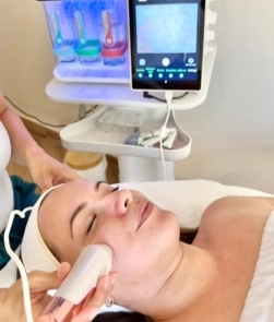 Hydro Beauty Cleaning – Gépi Arctisztítás